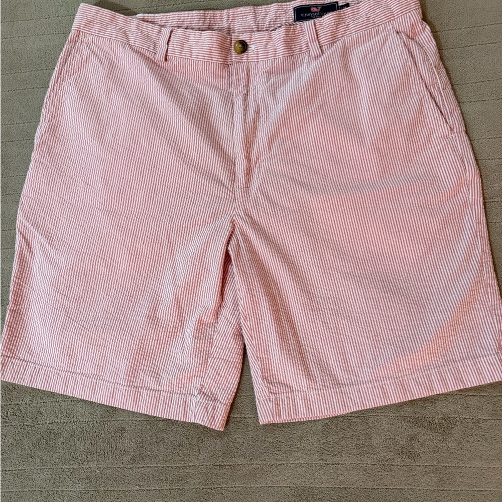 Vineyard Vines Shorts sz 38. Excellent Condition! - Picture 5 of 9